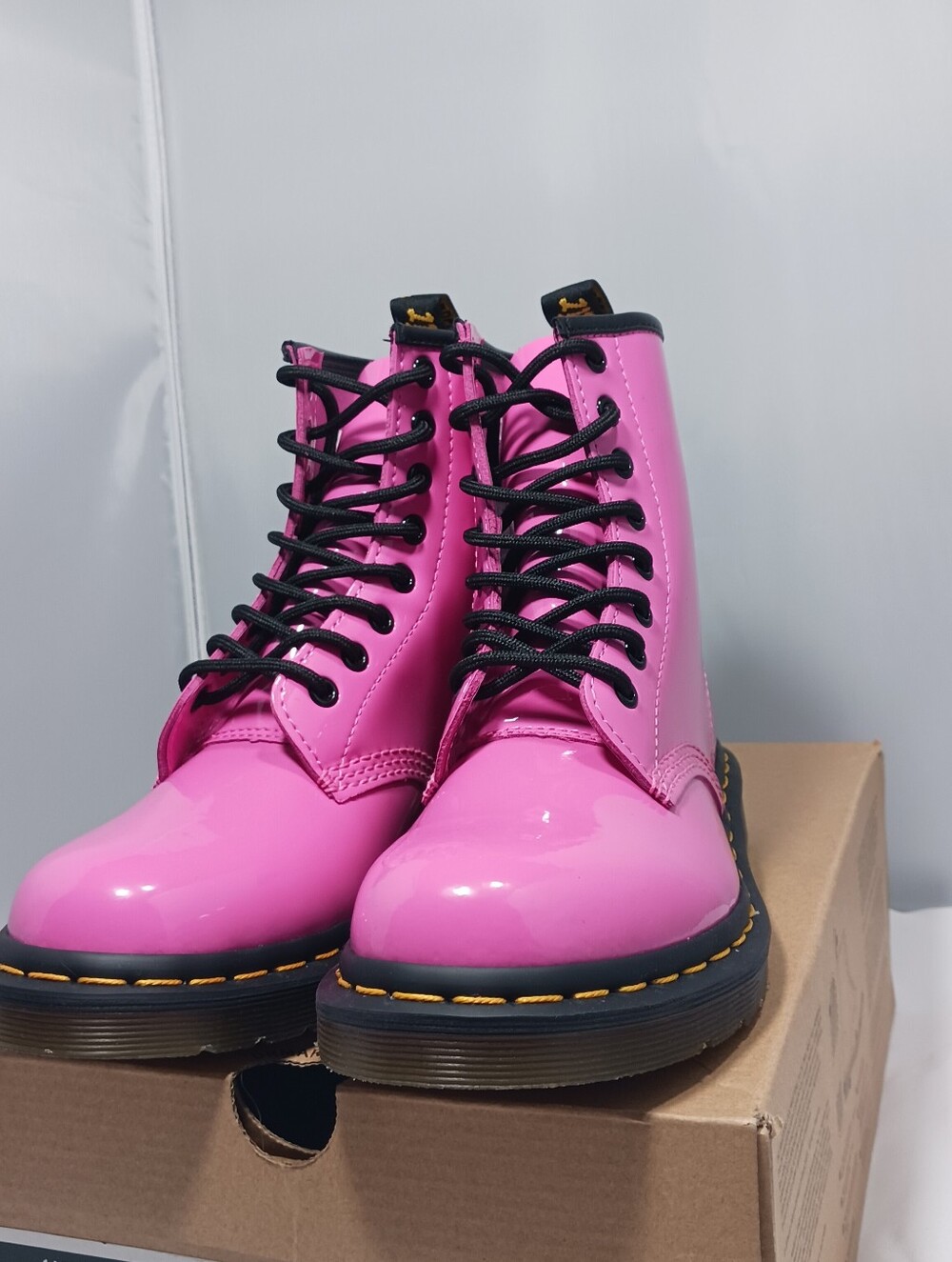Dr. Martens 1460 Pink Patent Lamper Boots NIB – Women’s US 6 ✨🩷 - Picture 15 of 16